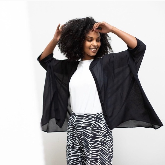 Sympli Black Button Down Shirt for Women - Picture 3 of 9